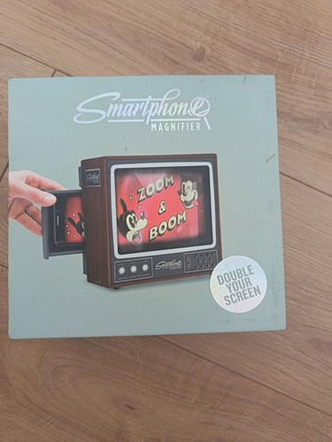 Smartphone magnifier screen - smartphone,