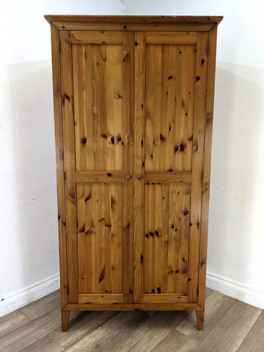 Single wardrobe classic pine - single,