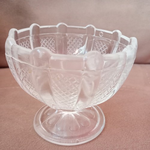 Vintage dessert bowl clear art - bowl,