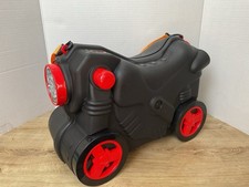 Children’s Ride-On Suitcase Pull Along With Straps In Black Cabin Size