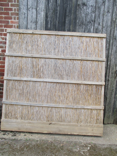 Heavy duty reed pine fence - reed/pine,