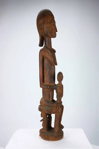Seated maternity figure - figure, 67