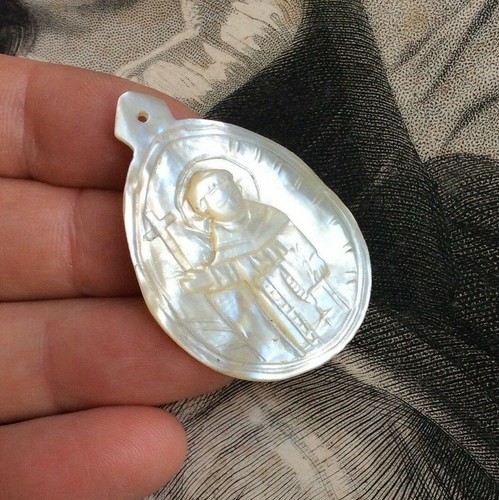 Mother pearl reliquary - of,