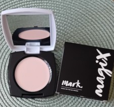 Avon MARK Magix Compact On The