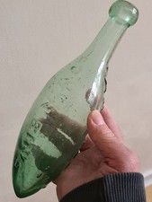 10oz 1880s HAMILTON BOTTLE,  EDWIN BING CANTERBURY IN VERY GOOD CONDITION.