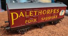 1976 Hornby OO Gauge R670 Refrigerated 6 Wheel Van -Palethorpes Pork Sausages
