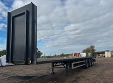 Fruehauf Flat Bed Trailer