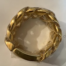 31mm Huge Gold Finish Round