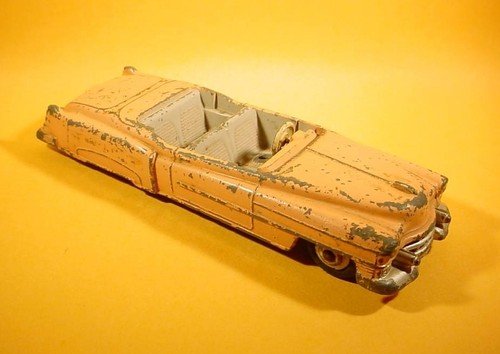 Dinky toys 131 - #, cadillac