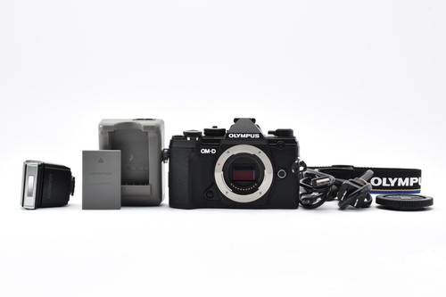 Near mint olympus - olympus, e-m5