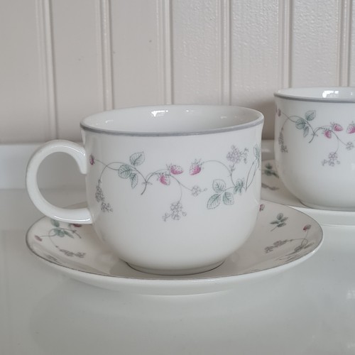 Pair strawberry fayre - pair,
