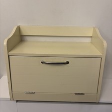 BREAD BIN Buttermilk Cream