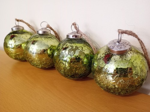 Kugel style green crackle - style,