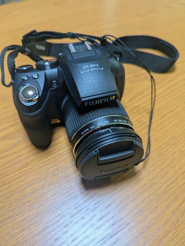 Fujifilm finepix hs10 tested - hs10,