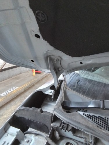 Bonnet hinge nissan qashqai - hinge, rh