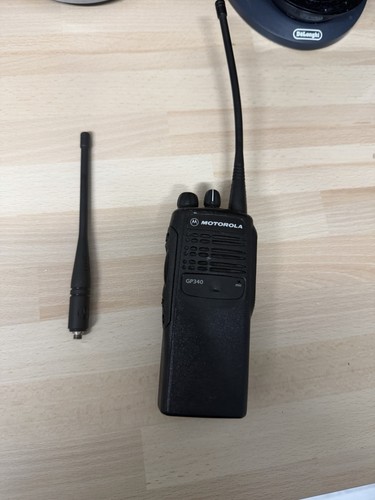 Motorola gp340 uhf two - motorola,