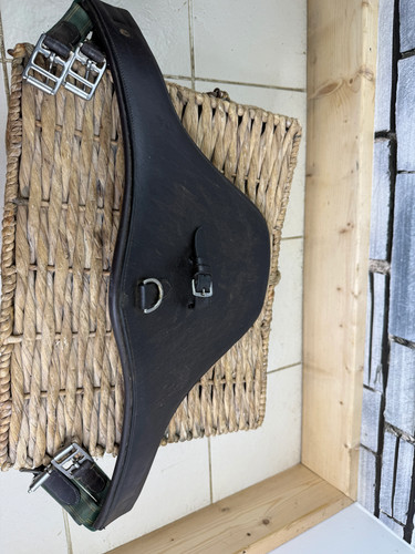 Padded leather - 46”,