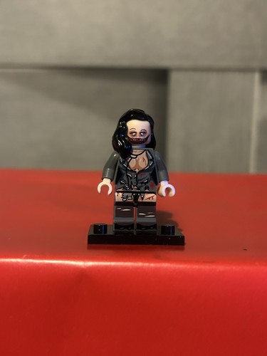 Zombie customised lego horror - customised,