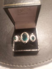 Costume/Fashion Jewellery Emerald Ring and Earrings for Women