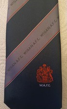 Vintage WIGAN ATHLETIC FC Neck