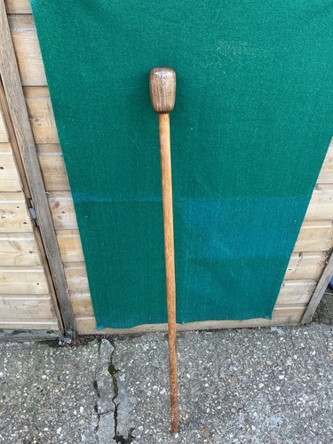 Heavy walnut knob handle - walnut,, on