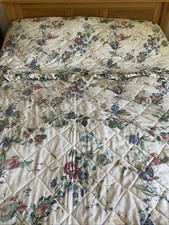 Sheridan Quilted Queen Bed Cover Cream Country Cottage Flowers - Rarely Used