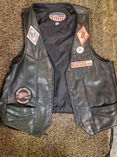 Leather cut waistcoat with - cut,