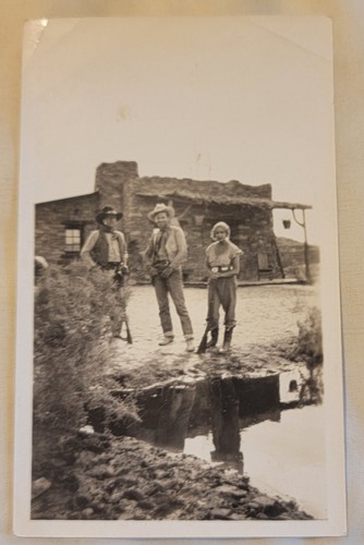 5 photo of clark - , 2.5