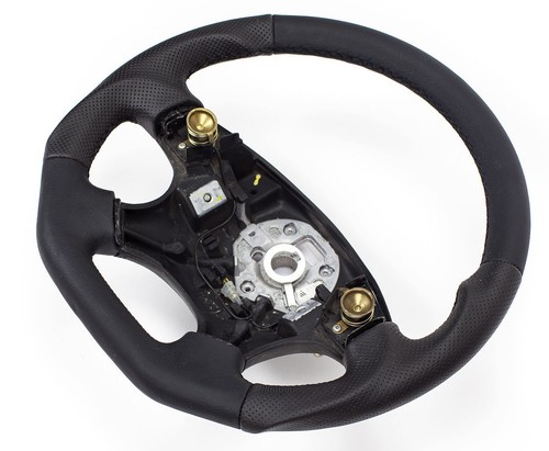 Flattened leather steering - flattened,