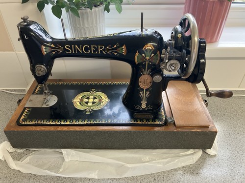 Singer antique sewing machine - antique,