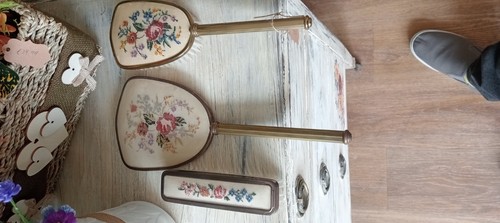 Vintage vanity set - vintage,