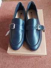 Pavers ladies New Navy loafers
