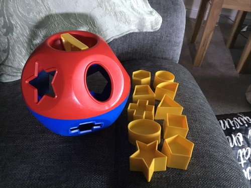Tupperware shape ball - shape-o,