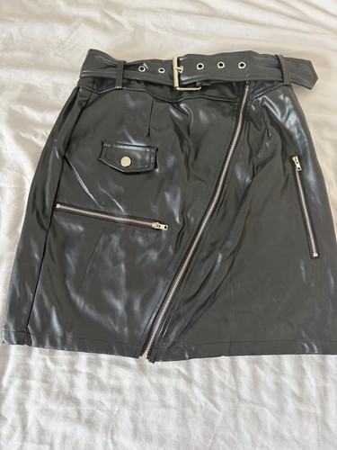 Prettylittlething black faux - prettylittlething,