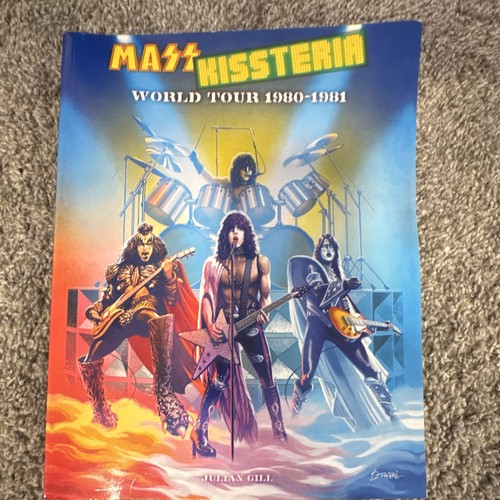 Kiss mass hysteria - mass, tour