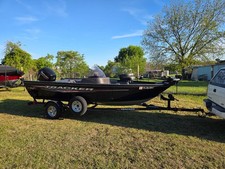 16 ft Tracker boat for sale