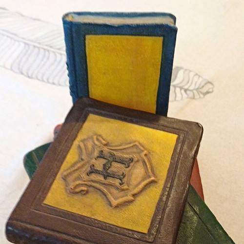 Harry potter enesco book stack - potter,