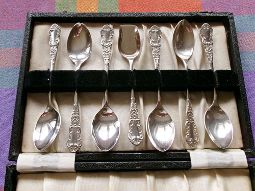 Boxed set piece - set,