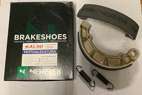 Pair rear brake shoes - pair,