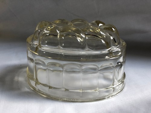 Vintage 1960s pressed - vintage,