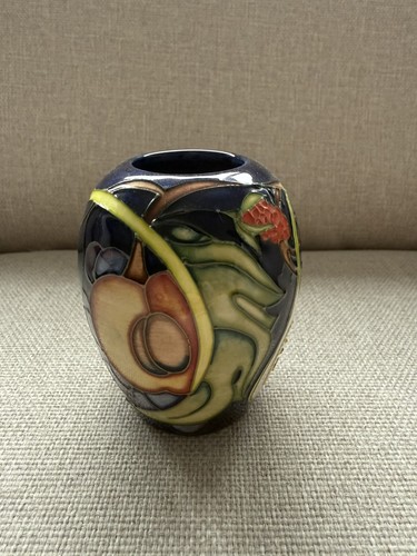 Moorcroft queens choice - moorcroft,