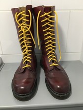 RARE Tredair Dr. Martens 14