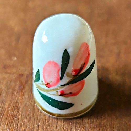 White china porcelain sewing - china/porcelain,