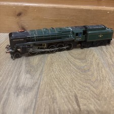 Hornby 00 Gauge R065- Evening