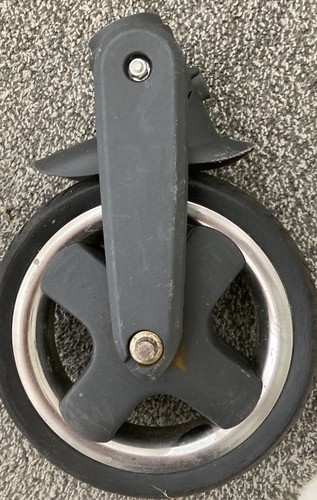 Oyster pushchair front wheels - front,