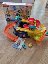 Fisher Price Little People Sit 'n Stand. Ramp Garage & 2 cars. Original box. 