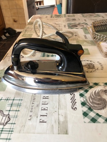 Vintage morphy richards iron - richards,