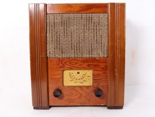 Vintage Civilian Wartime Radio