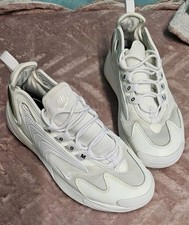nike zoom 2000 trainers UK 4