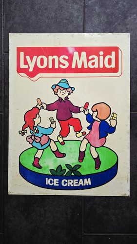 Genuine vintage 1970 lyons - genuine,